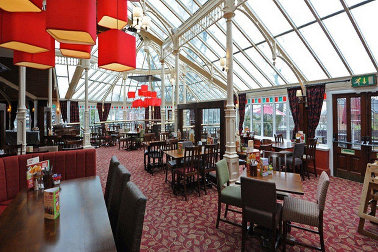 Premier Inn Premier Inn Stockport Central Экстерьер фото