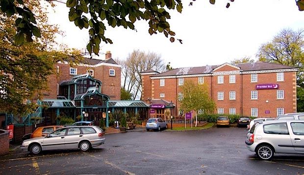 Premier Inn Premier Inn Stockport Central Экстерьер фото